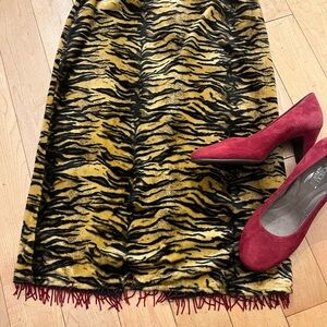 🚫MEEK OR MILD Charlotte Russe Tiger Faux Fur Midi Pencil Skirt w/Beaded Fringe